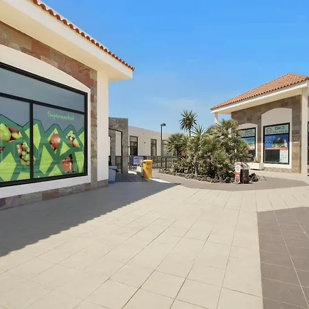 Manuela Villa Lajares